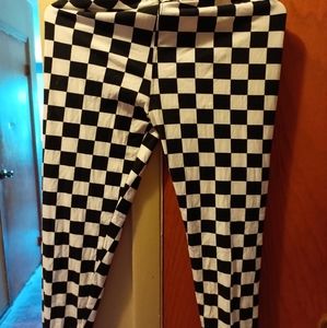 Checker board style leggings one size fits most. From the legging depot.